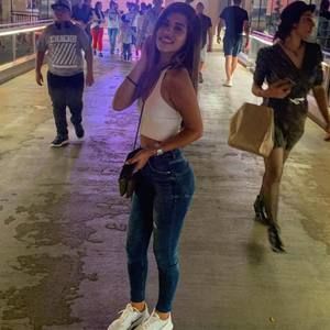 Meet your Posher, Maayan